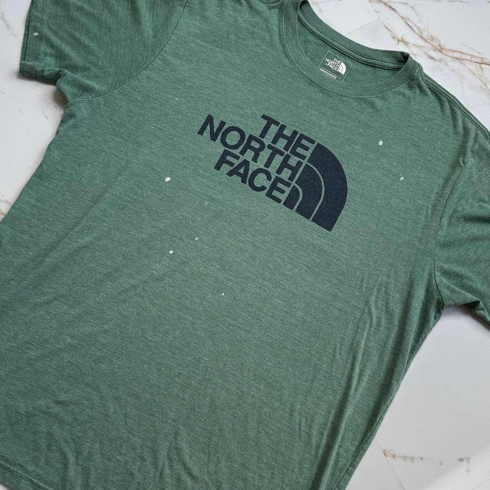 The North Face Logo Distressed T-Shirt Sz XL Green Spellout hike travel